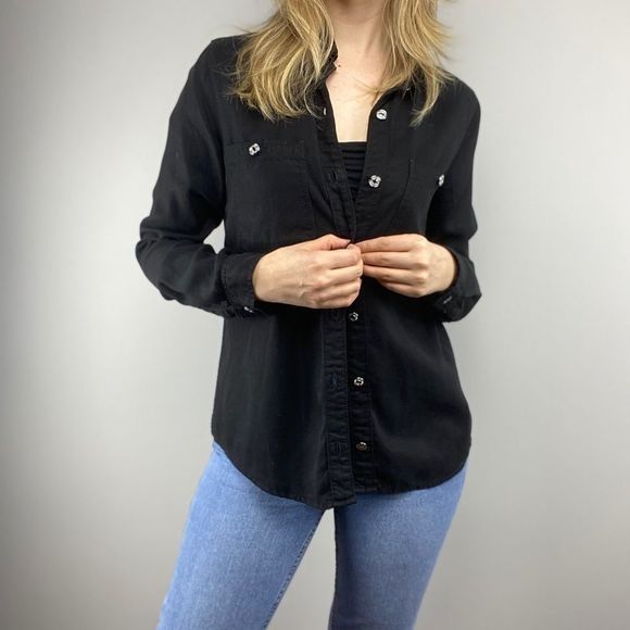7 for All Mankind black button down top - Picture 4 of 6